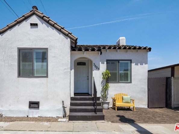3007 Hyde Park Boulevard, Los Angeles CA 90043