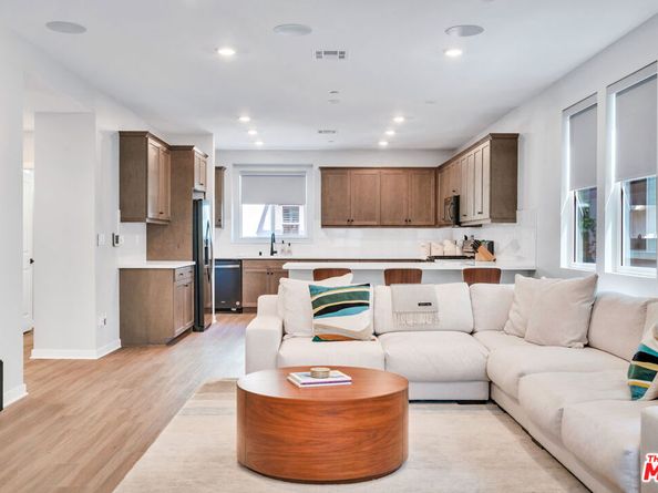 515 Daniel Freeman Circle, Inglewood CA 90301