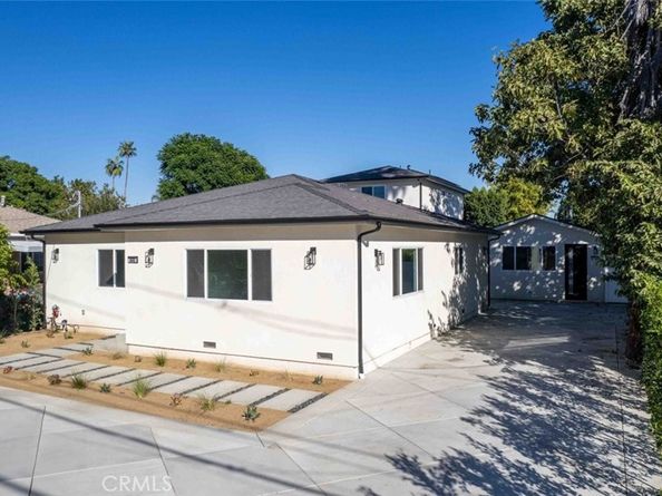6842 Cedros Avenue, Van Nuys CA 91405