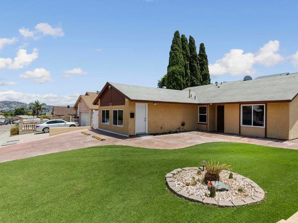 8441 Parkbrook Street, San Diego CA 92114