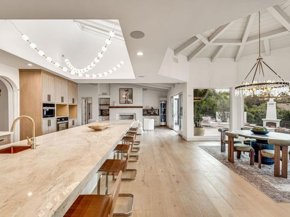 7102 Via De Maya, Rancho Santa Fe CA 92067