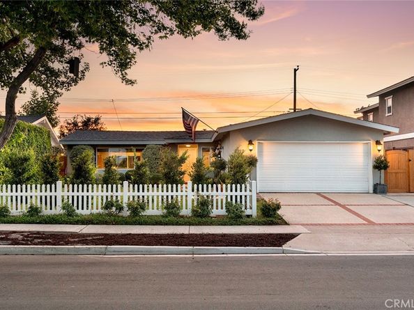 3217 Montana, Costa Mesa CA 92626