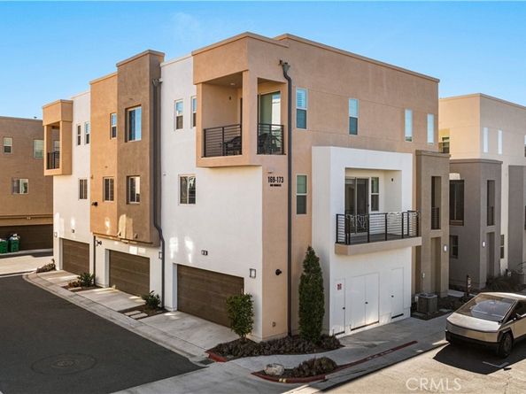 171 Cadence, Irvine CA 92618