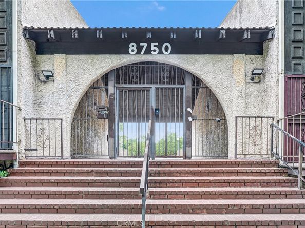 8750 Kester 31, Panorama City CA 91402