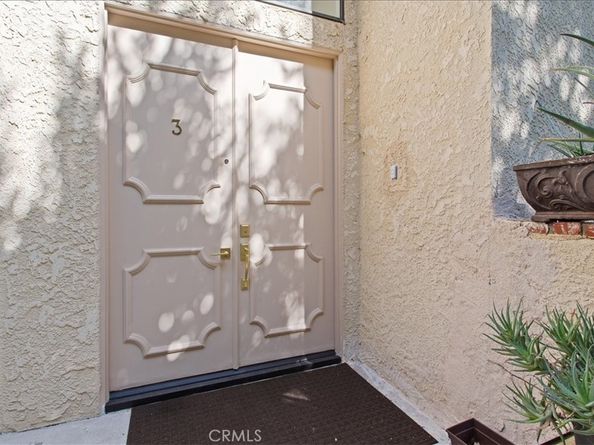 5727 Etiwanda 3, Tarzana CA 91364