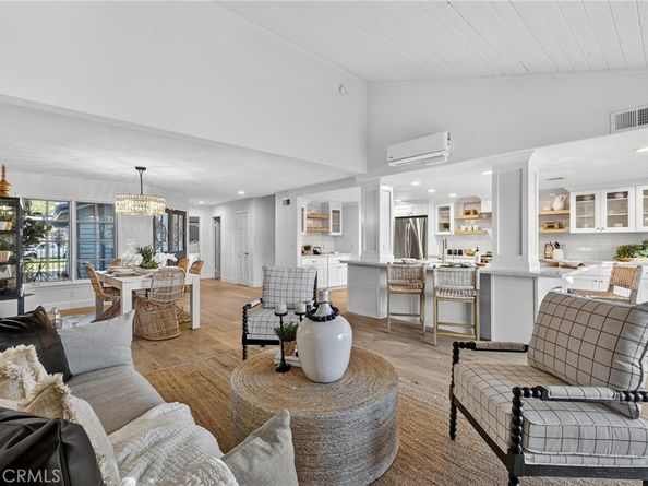 18 Malaga Place East E, Manhattan Beach CA 90266