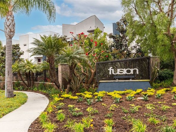 5512 W 149th #10, Hawthorne CA 90250