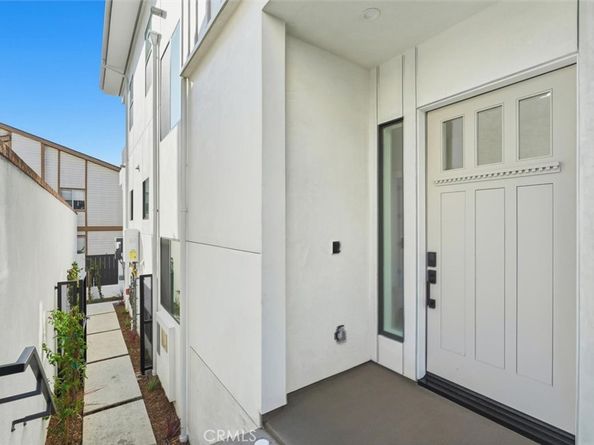 617 N Irena Avenue C, Redondo Beach CA 90277