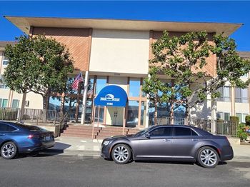 5585 E Pacific Coast