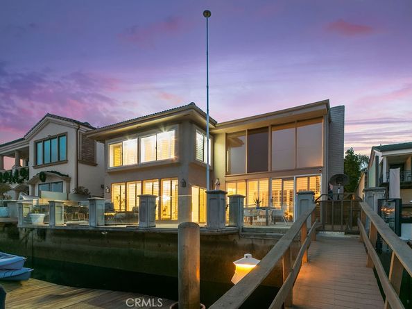 16712 Baruna, Huntington Beach CA 92649