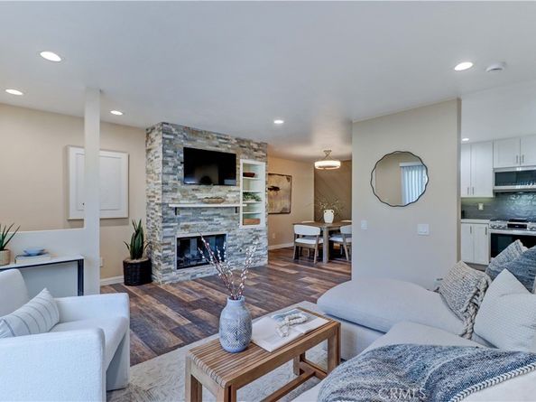 3605 E Anaheim Street 102, Long Beach CA 90804