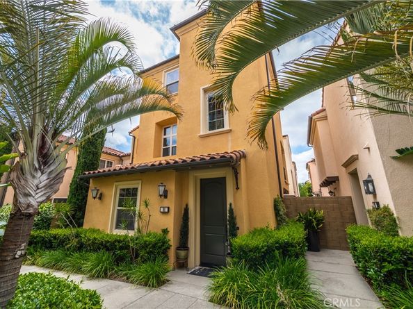 81 Strawberry, Irvine CA 92620