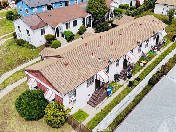 10846 S Manhattan, Los Angeles CA 90047