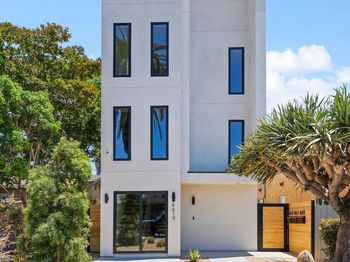 4617 4621 Idaho Street