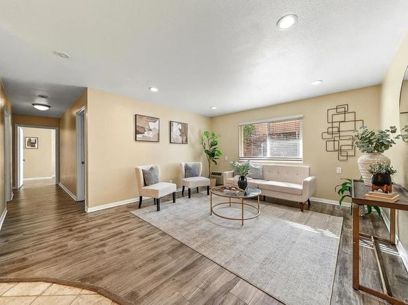 9860 Dale Avenue D2, Spring Valley CA 91977