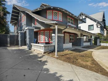 1527 S Wilton