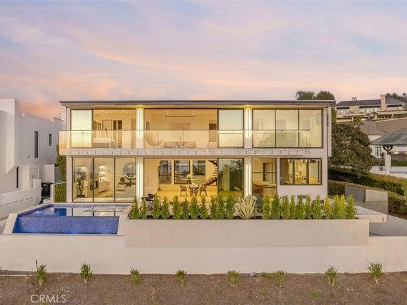 4 Geneve, Newport Beach CA 92660