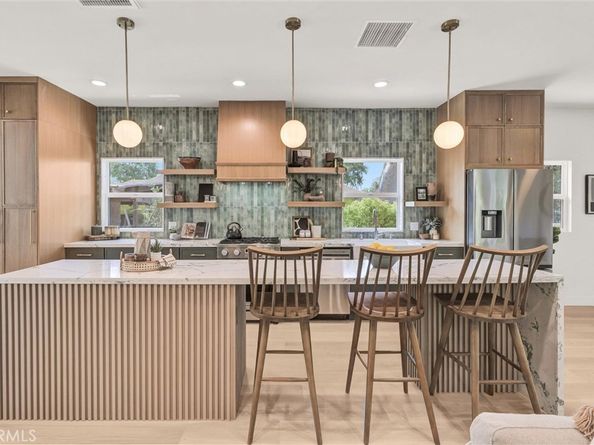 808 S Los Robles Avenue, Pasadena CA 91106