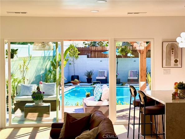 3048 Knoxville, Long Beach CA 90808