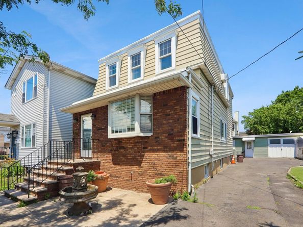 310 Centre Ave, Secaucus NJ 07094
