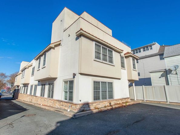 604 Avenue A 104, Bayonne NJ 07002