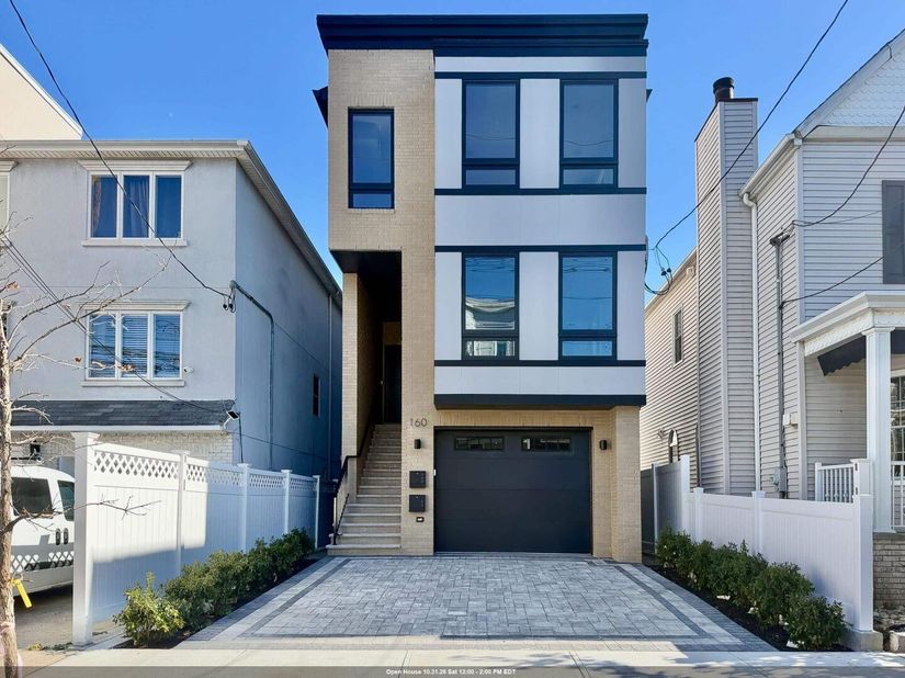 160 Prospect Ave, Bayonne NJ 07002