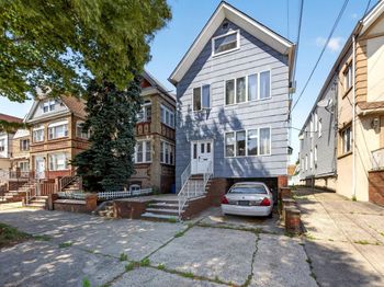 37 East 31st St
