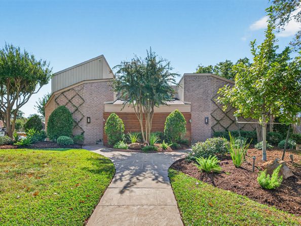 11603 Highgrove Drive, Houston TX 77077