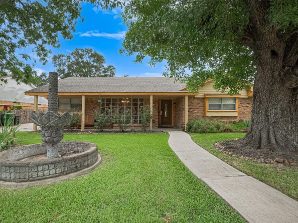 8107 Dillon Street, Houston TX 77061