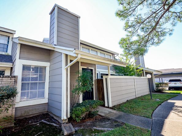 12114 Bob White Drive 121, Houston TX 77035