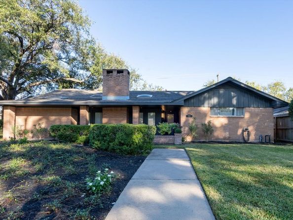 9301 Lugary Drive, Houston TX 77074