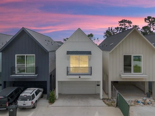 4604 Crown Grove Lane, Houston TX 77018