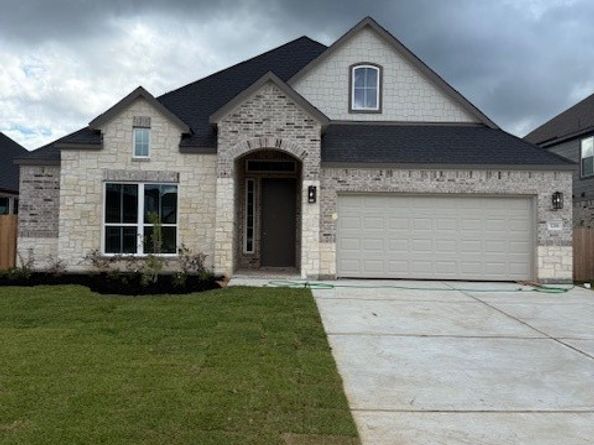 3208 Bushy Hawthorne Drive, Conroe TX 77301