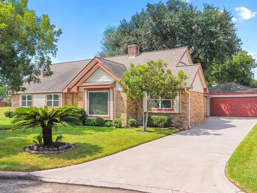 2503 Moss Hill Drive, Houston TX 77080