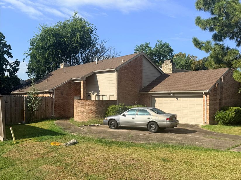 13103 Creekview Park Drive, Houston TX 77082