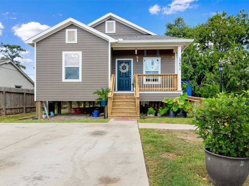 12457 Strick Lane, Houston TX 77015