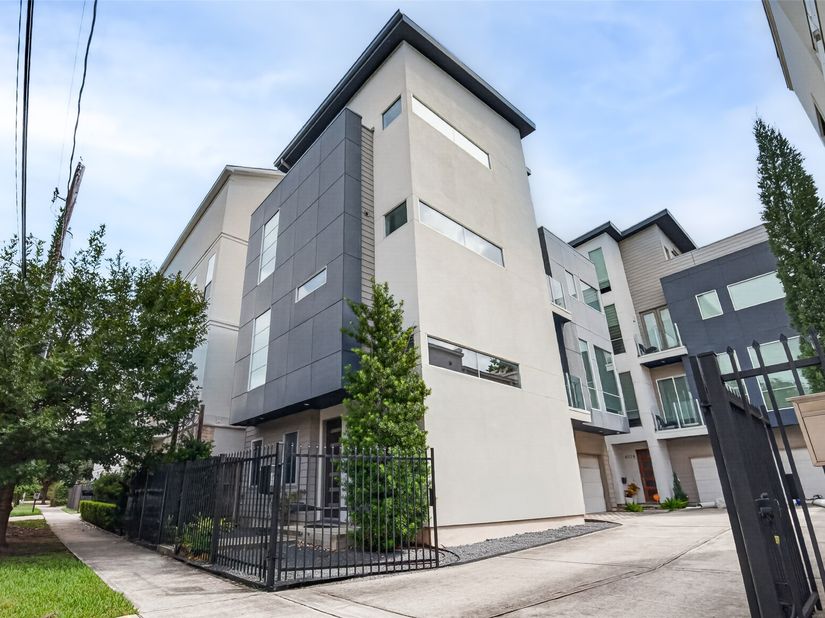 4717 Jackson Street A, Houston TX 77004