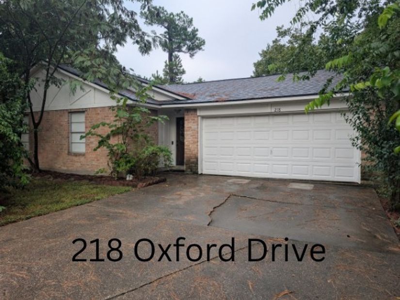 218 Oxford Drive, Conroe TX 77303