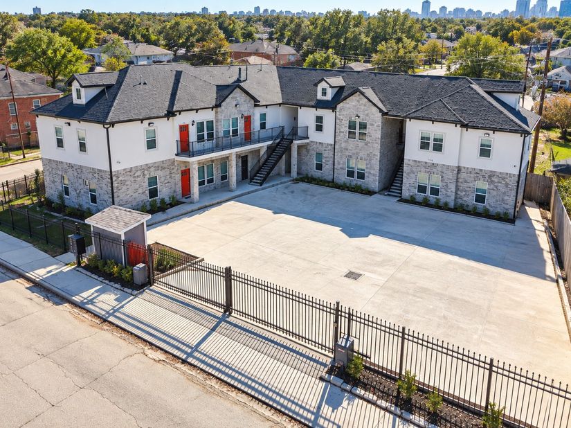 3144 Southmore Street, Houston TX 77004