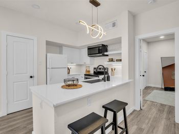 10855 Meadowglen Lane