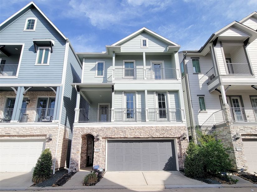 11022 Mikula Drive, Houston TX 77043