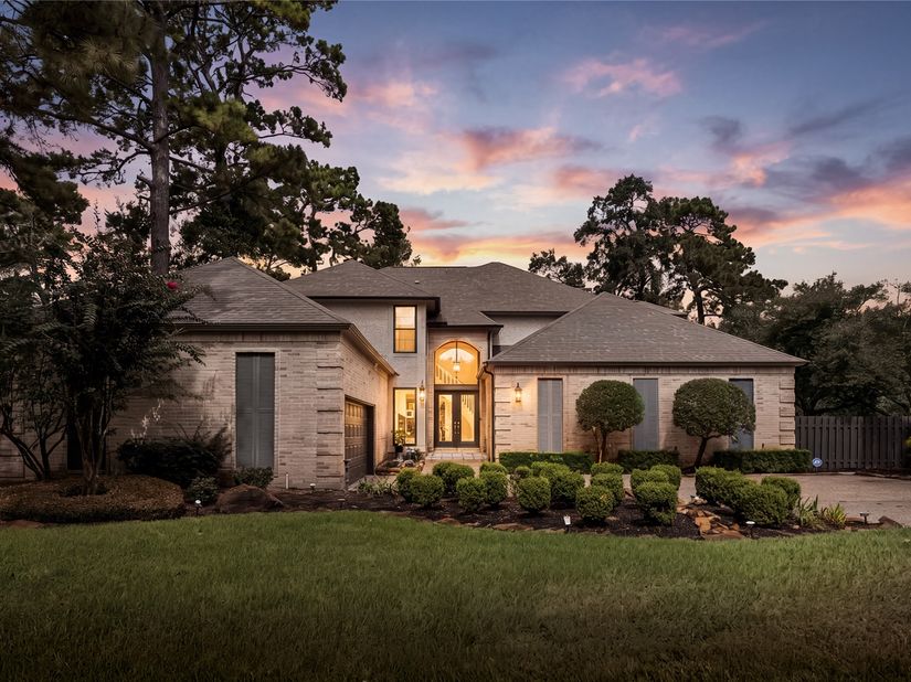 4719 Breezy Point Drive, Houston TX 77345
