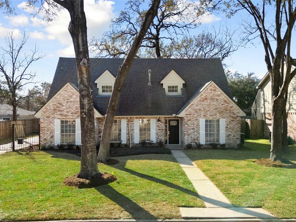 5707 Ash Oak Drive, Houston TX 77091