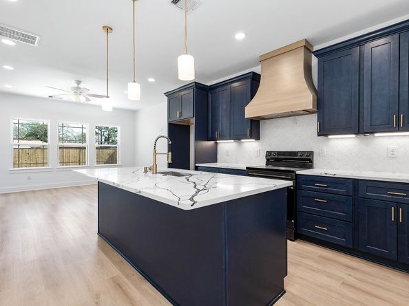 8602 Hoffman Street, Houston TX 77016