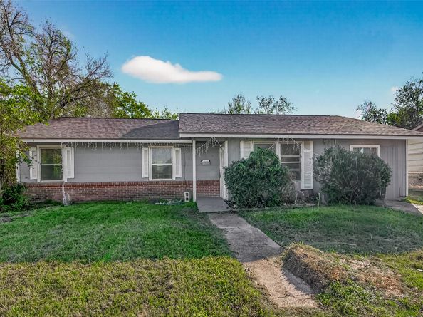 6058 Glenhurst Drive, Houston TX 77033