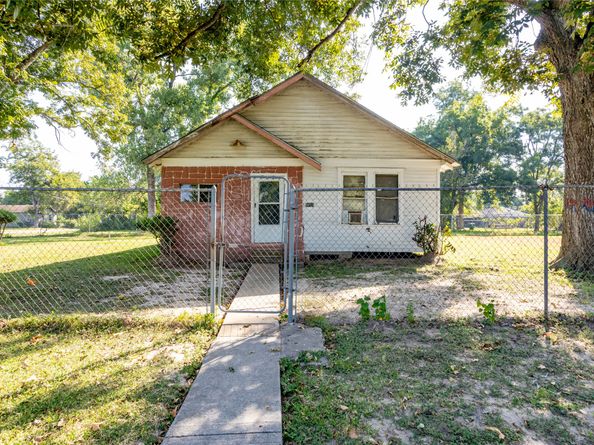 9010 Wheatley Street, Houston TX 77088