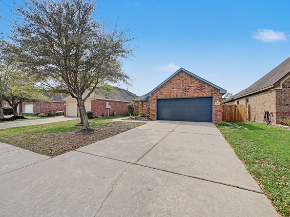 31831 Forest Park Trail, Conroe TX 77385