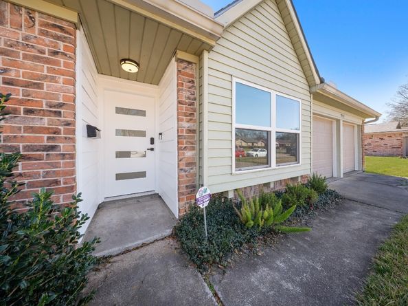 9115 Tanager Street, Houston TX 77036