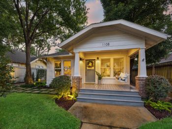 1108 W Cottage Street