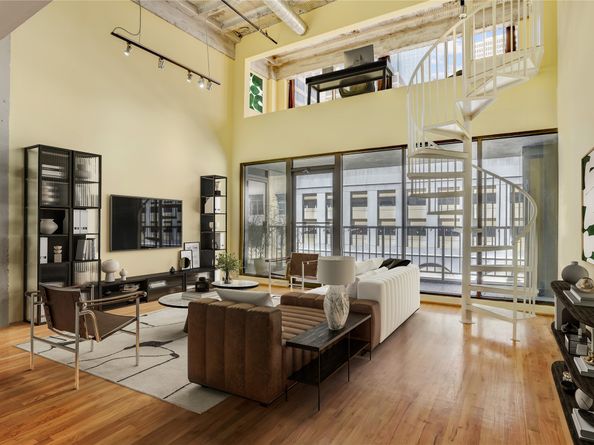 917 Main Street 1107, Houston TX 77002